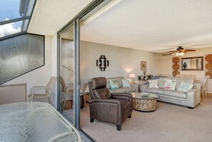 Interior - 3-304 in Sarasota, FL (Sarasota)