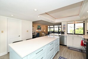 Fridge, microwave, stovetop, dishwasher - 3-305 in Sarasota, FL (Sarasota)