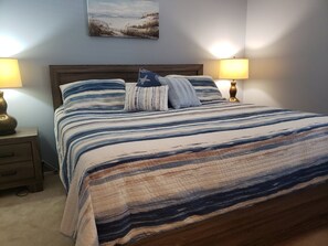 2 多间卧室、熨斗/熨衣板、免费 WiFi、床单