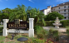 Property grounds - 5-204 in Sarasota, FL (Sarasota)