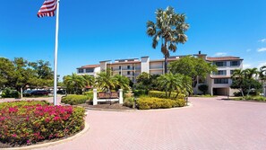 Exterior - 5-304 in Sarasota, FL (Sarasota)