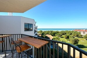 Property grounds - Ph-5 in Sarasota, FL (Sarasota)