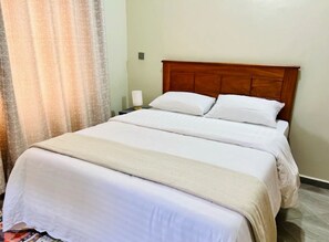 1 chambre, fer et planche à repasser, Wi-Fi, draps fournis