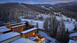 Exterior - Whitefish Slopes / Ski-In/Out, Hot Tub & Rooftop (Whitefish)