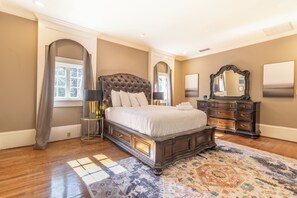 6 habitaciones, tabla de planchar con plancha y wifi gratis