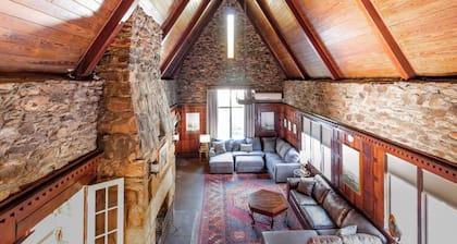 Midtown Castle - Royal in Columbus