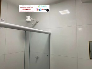Basic Suite | Bilik Mandi | Pancuran mandi 