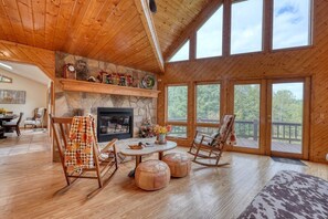 TV, fireplace - Mina at Notting Hill Pool Table (Young Harris)