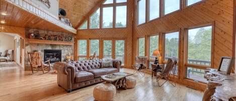 Télévision, cheminée