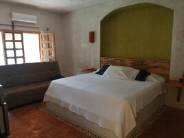Traditional Double Room, Patio, Garden View | Minibar, free WiFi