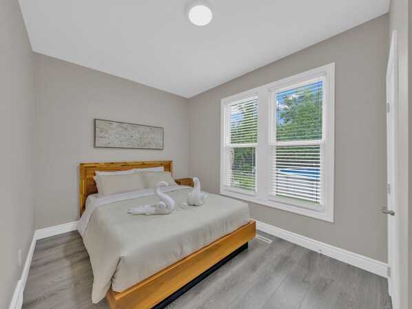 2 bedrooms, WiFi, bed sheets