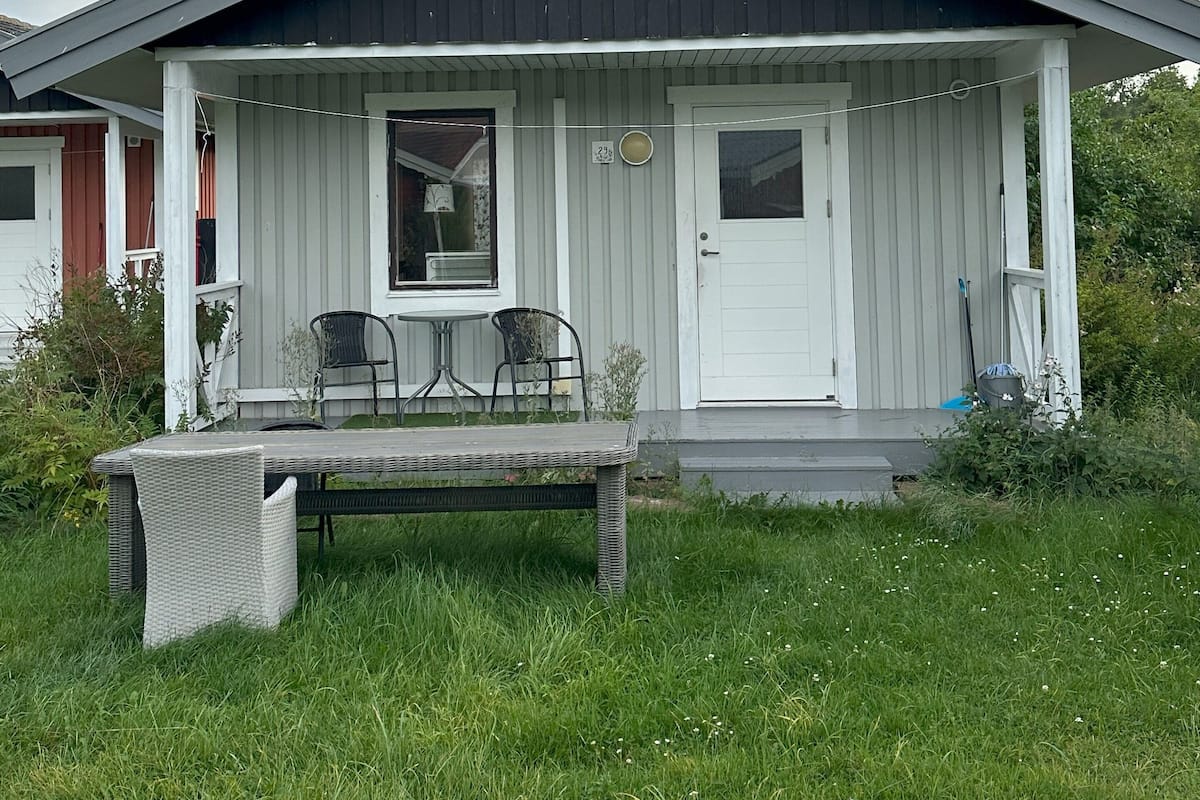 Eenvoudige bungalow, 2 slaapkamers, niet-roken, uitzicht op binnenplaats | 2 slaapkamers