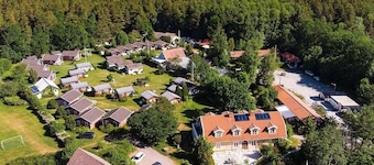 Hälluddens Stugby och Vandrarhem