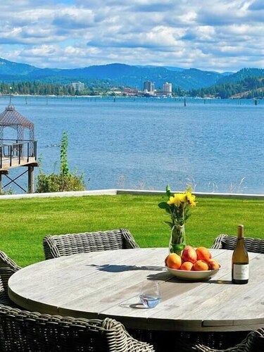 This 5 Bedroom Lodge has both History & Luxury while being surrounded by nature