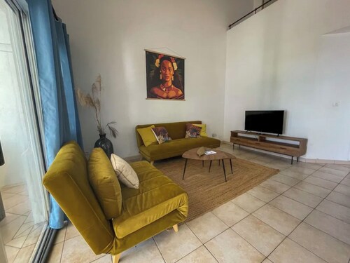 Lafayette 2 - Cozy Beachside House in Arue