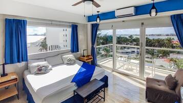 1 bedroom, in-room safe, desk, iron/ironing board