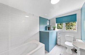 Handtücher, Seife, Toilettenpapier