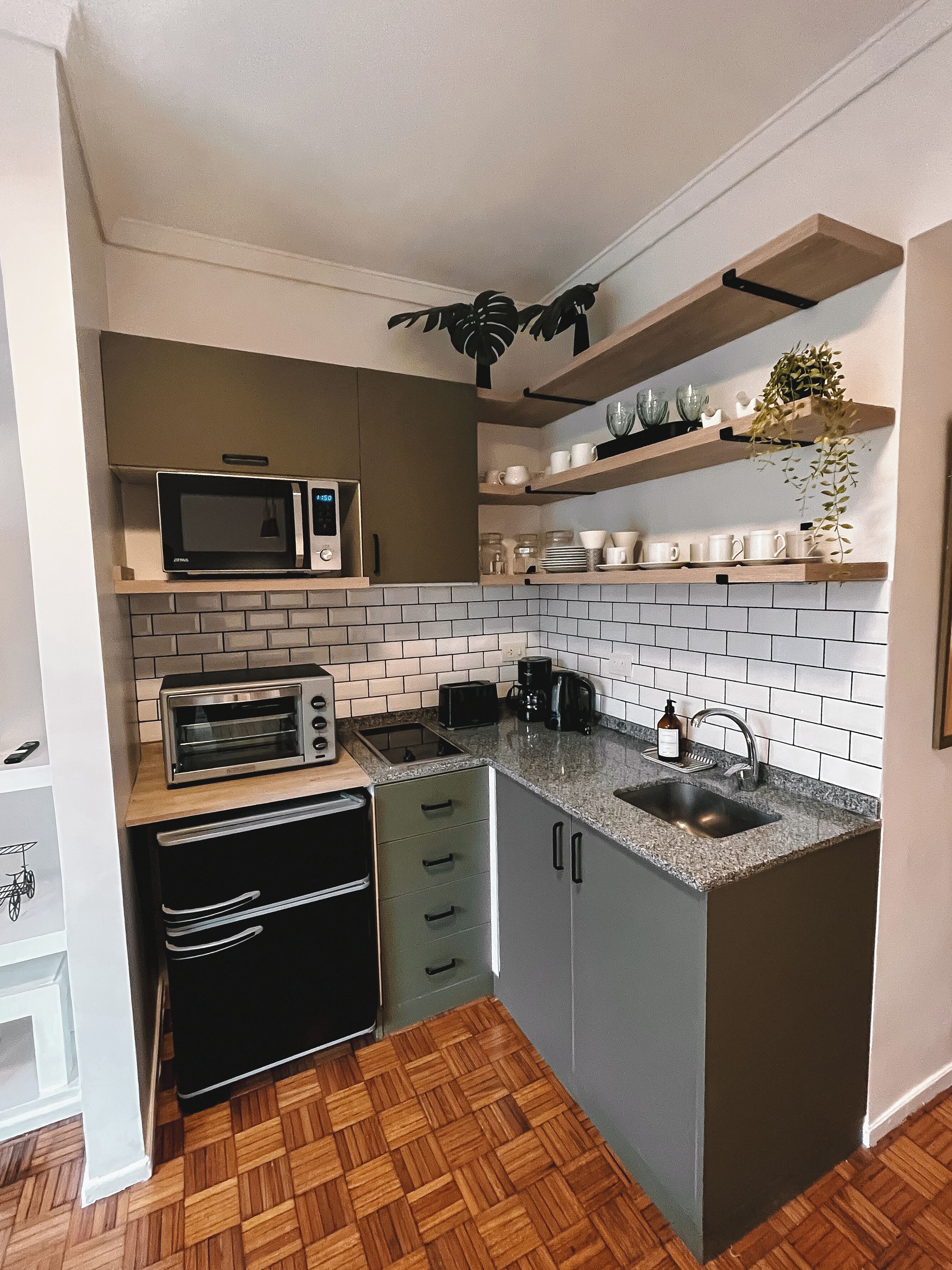 Classic Apartment | Private kitchen | Electric kettle