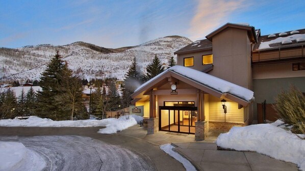 المنشأة من الخارج