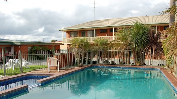 Pool - Apollo Bay Motel & Apartments (Apollo Bay)