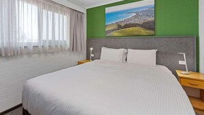 Room - Apollo Bay Motel & Apartments (Apollo Bay)
