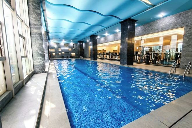حمام سباحة