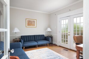 Comfort House, Balcony | Living area