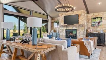 TV, fireplace, offices