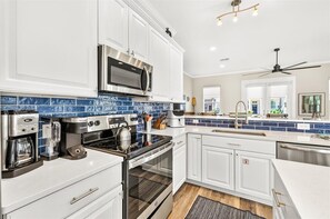 Interior - Sandy Banks 120 ST (Port Aransas)