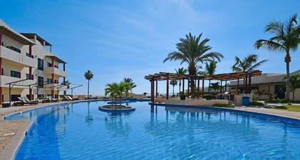 TOP OF LA VENTANA! - 3-bedroom, Master Penthouse condo in La Ventana.