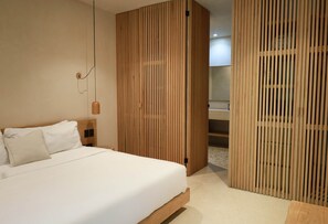1 bedroom, in-room safe, iron/ironing board, WiFi