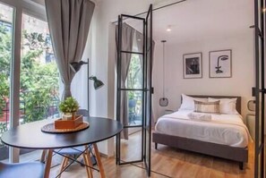 1 bedroom, iron/ironing board, WiFi, bed sheets - Bright & sweet unit in the heart of Polanco. (Mexico City)