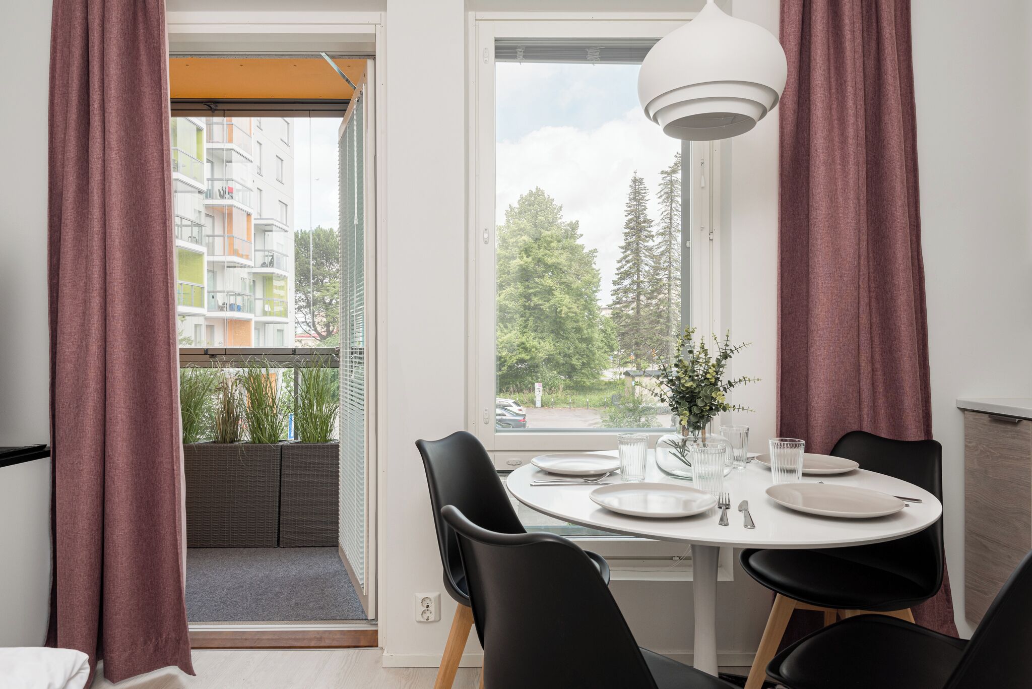 Basic-Studio, Balkon | Schallisolierte Zimmer, Bügeleisen/Bügelbrett, kostenloses WLAN