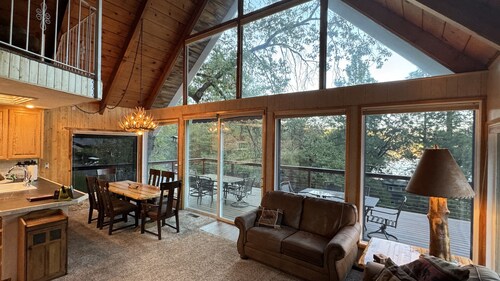 Awesome Family Lake House, Big Deck, Game Room - Shasta Lakeshore Retreat #17