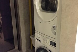 Cots/infant beds - Ascott Hengshan Serviced Apartments (Shanghai)