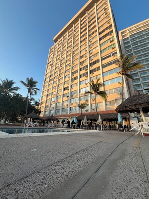 Front of property - Islas del Sol (Mazatlán)