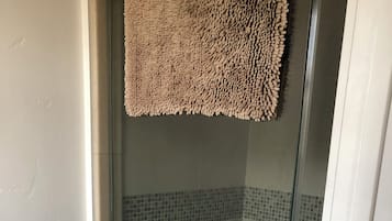 Dusch, handdukar och tvÄl