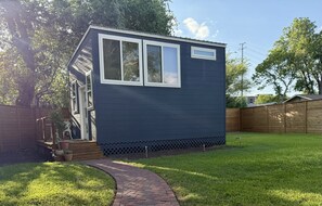 Exterior - Charming, Cozy Tiny Gem w/ Hot Tub + Trail Access! (Austin)