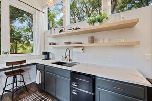 Fridge, oven, stovetop, coffee/tea maker - Extended Stay Retreat - A+ Deck w/ Greenbelt View! (Austin)
