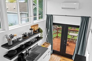 Interior - Spacious & Bright w/ Deck - Walkable to 6th St! (Austin)