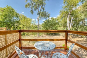 Property grounds - Extended Stay Haven: A+ Deck w/ Greenbelt Views! (Austin)