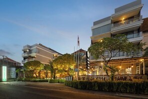 รูปภาพที่ไม่ได้จัดประเภท, 3 จาก 79, ปุ่ม