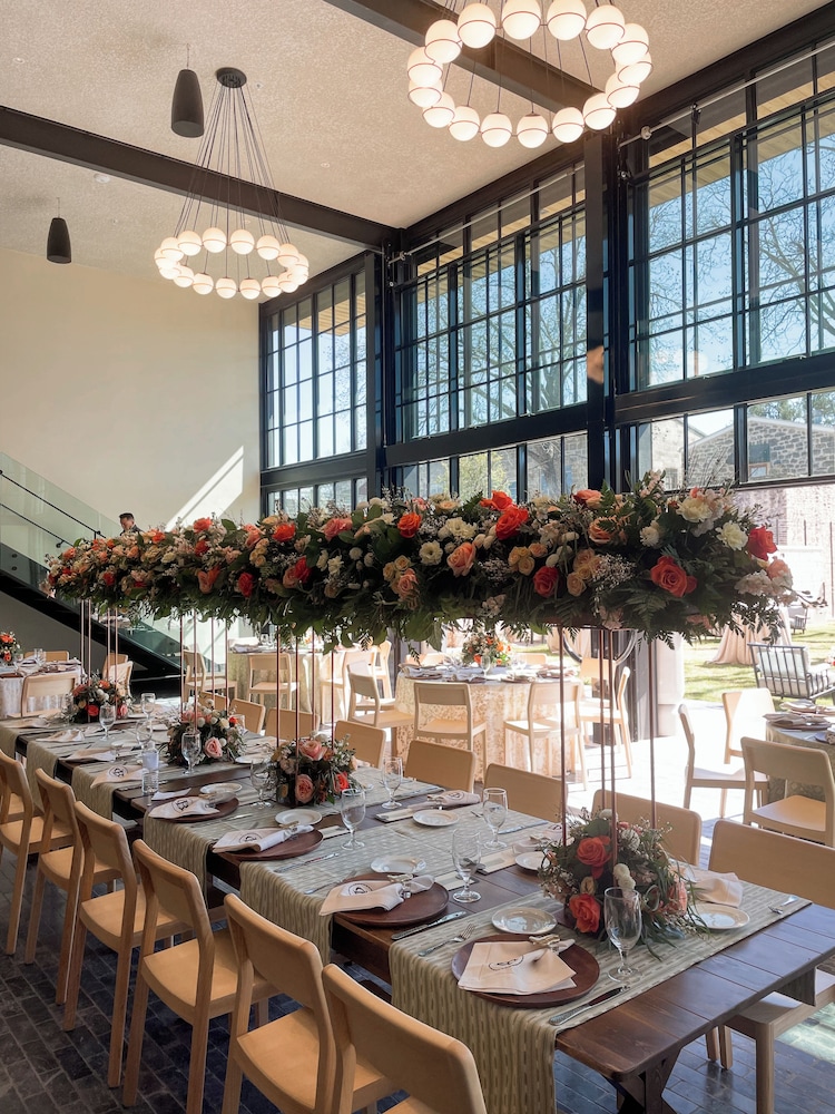 Albert Hotel by null