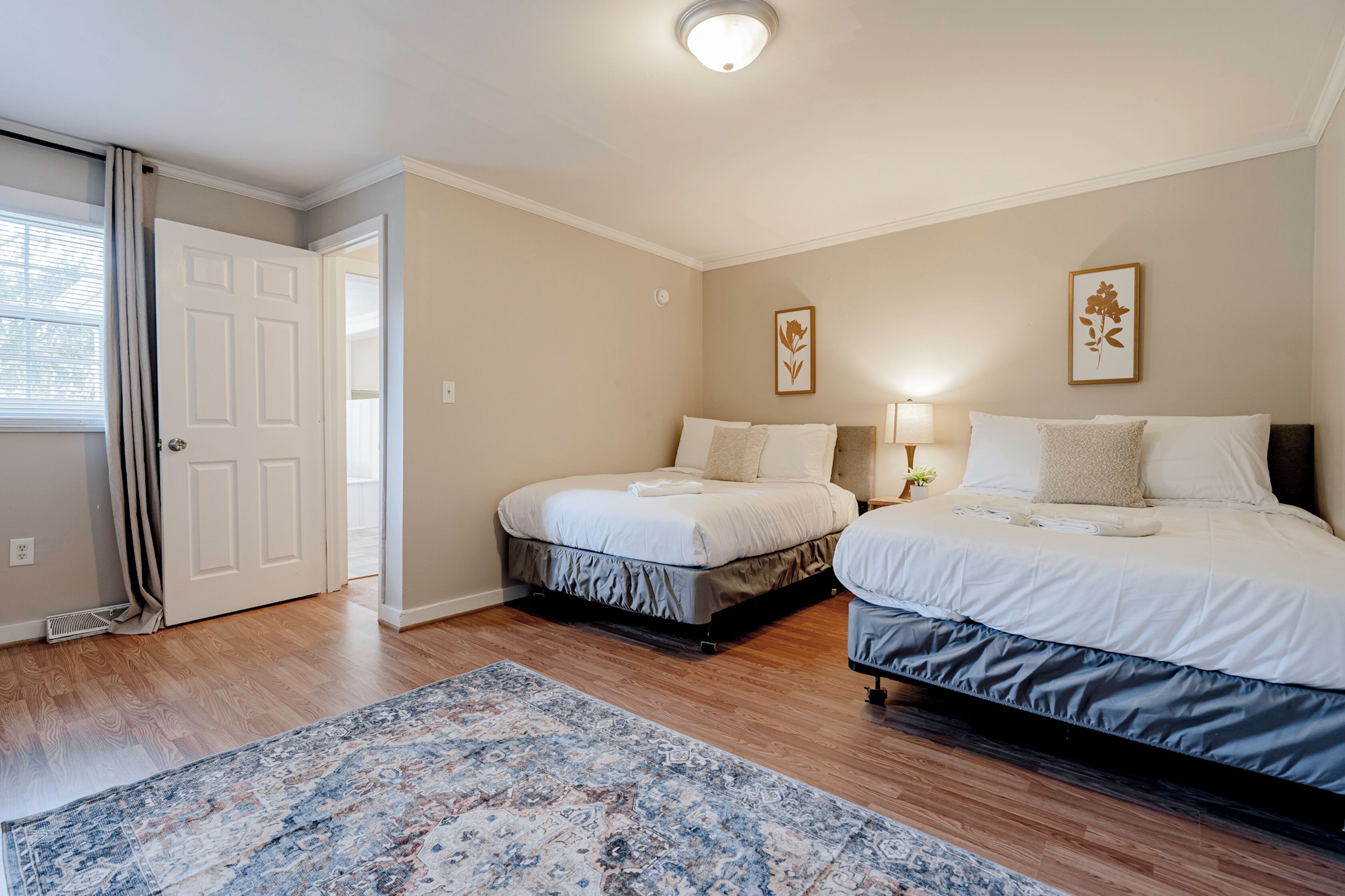 12 bedrooms, iron/ironing board, free WiFi