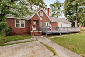 Front of property - Columbia Duet - 2 Units (West Columbia)