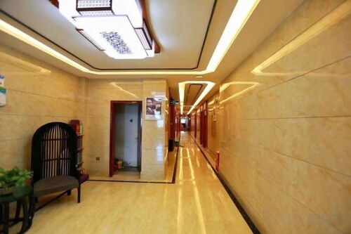 Dong Fang Hotel