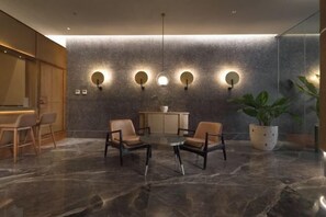 Lobby lounge - Beachwalk Residence (Bali)