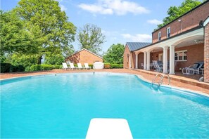 Seasonal outdoor pool