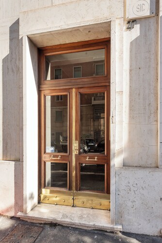 Spacious apartment for a family in the San Giovanni neighborhood 