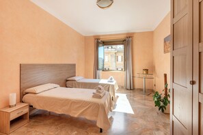 Spa - Spacious apartment for a family in the San Giovanni neighborhood  (Roma)